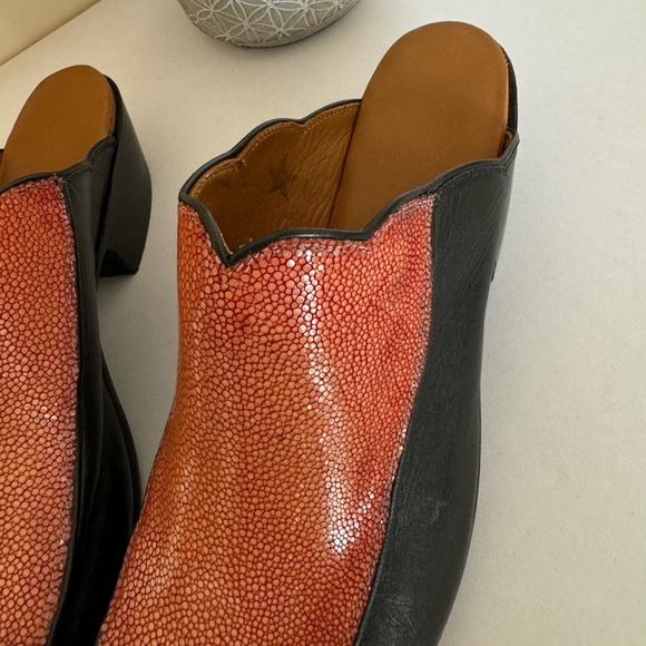 J. B. Hill Mule Salmon Stingray Kangaroo Mule Size 8B - Picture 9 of 13